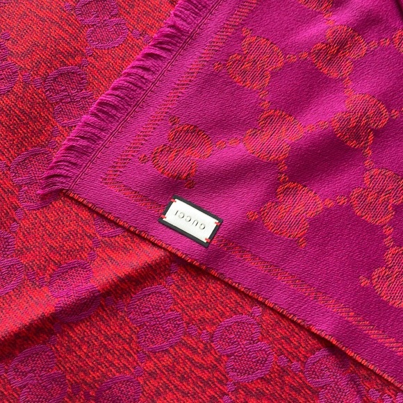 GUCCI EMBROIDERED GG Supreme 45x95 Women’s Scarf Flame Pink BNWT Made In Italy - Picture 9 of 16